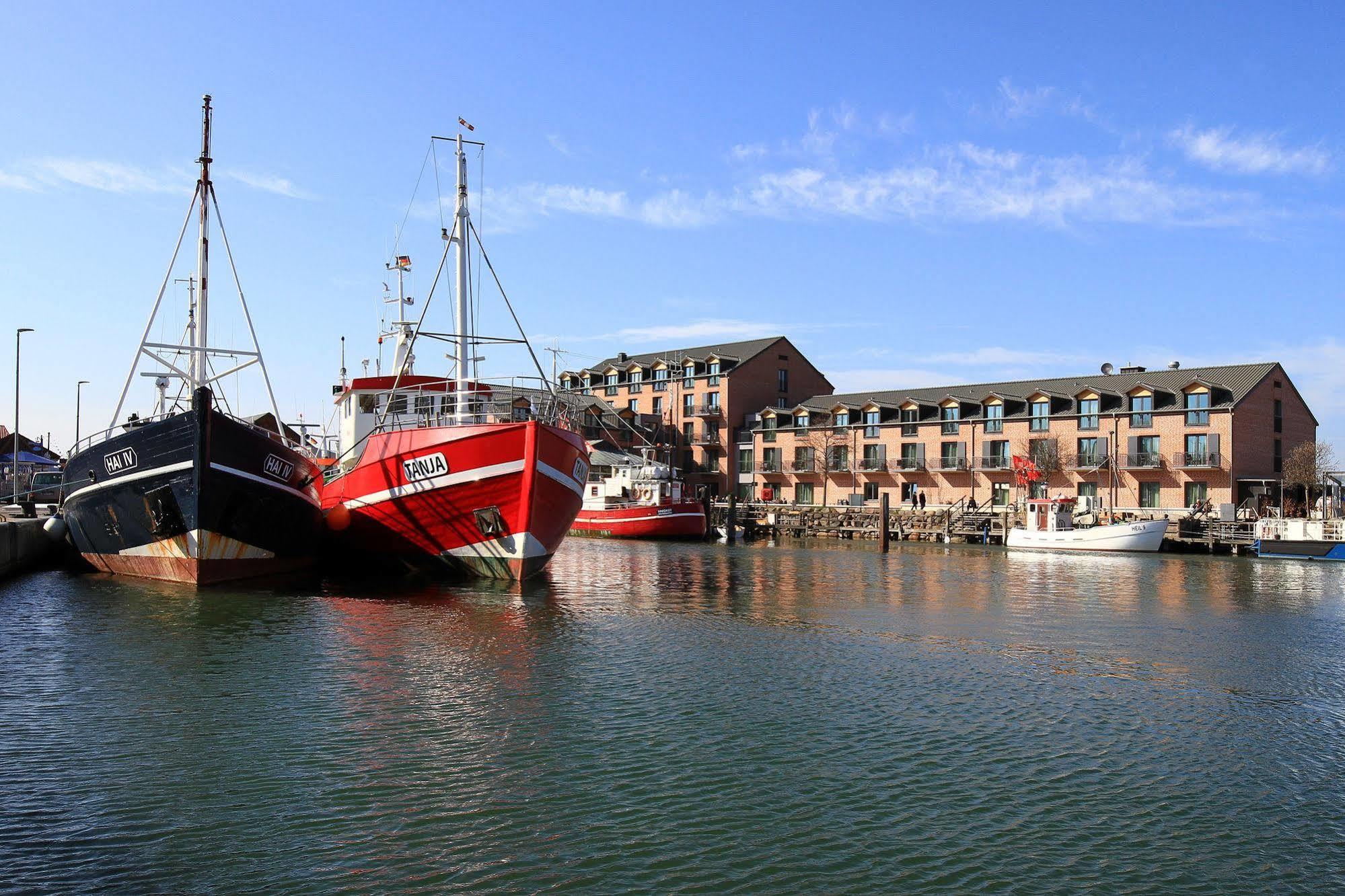 Hafenhotel Meereszeiten Heiligenhafen Esterno foto