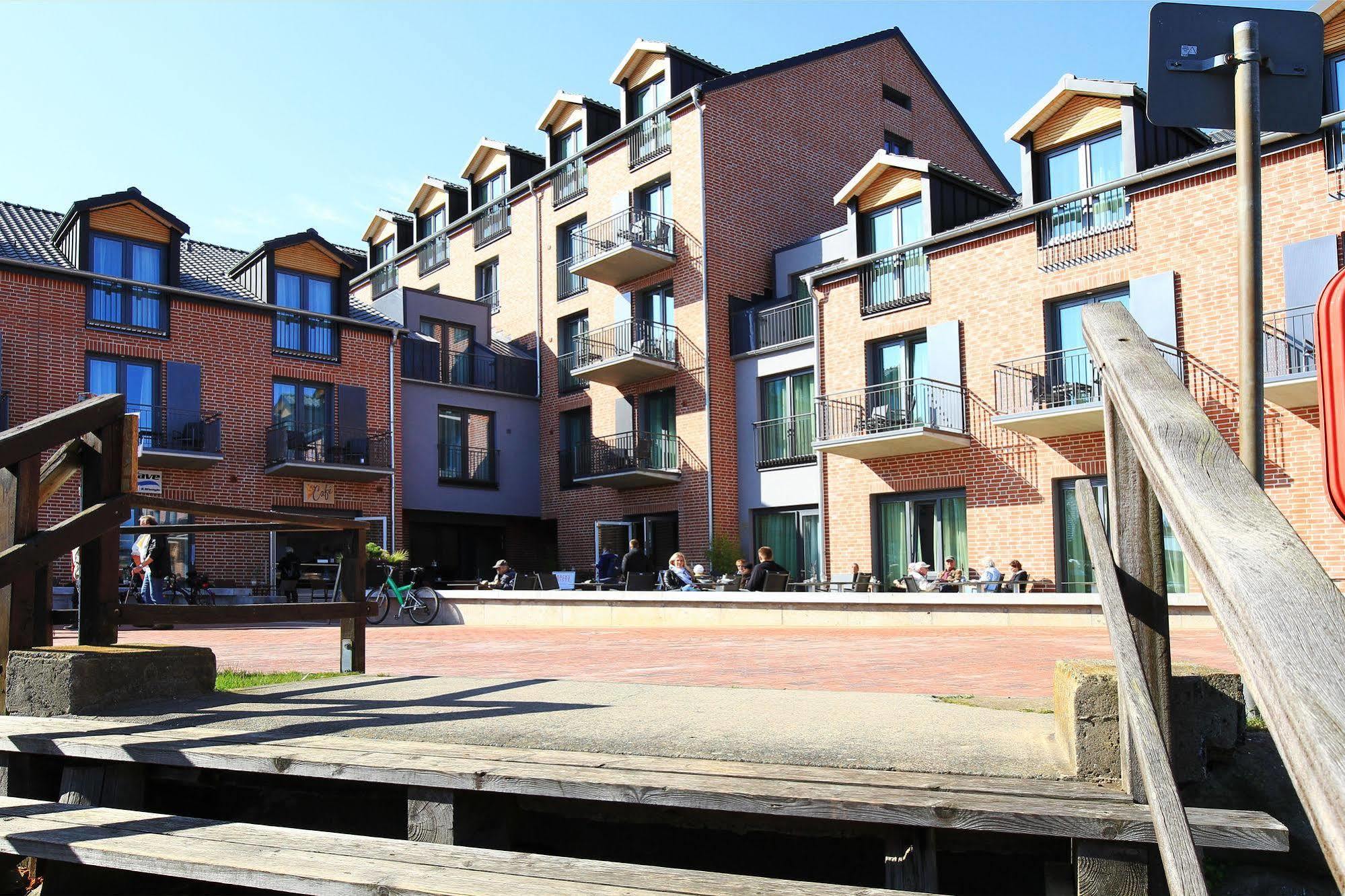 Hafenhotel Meereszeiten Heiligenhafen Esterno foto