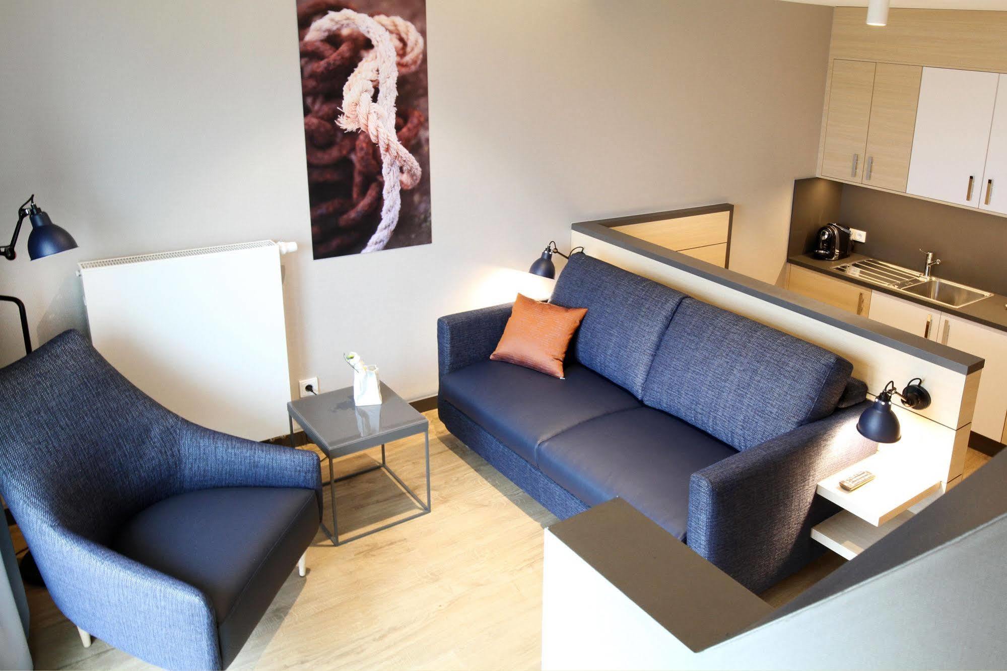 Hafenhotel Meereszeiten Heiligenhafen Esterno foto